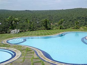 The Fern Surya Resort Mahābaleshwar Kültér fotó