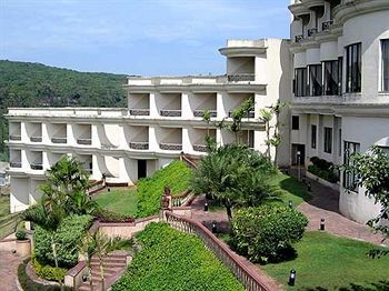 The Fern Surya Resort Mahābaleshwar Kültér fotó